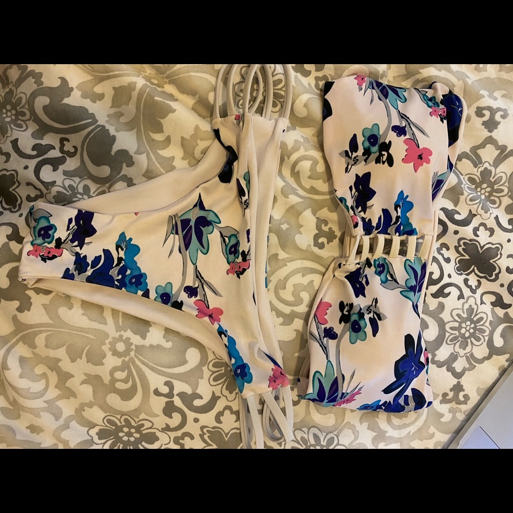 Cute bikini set